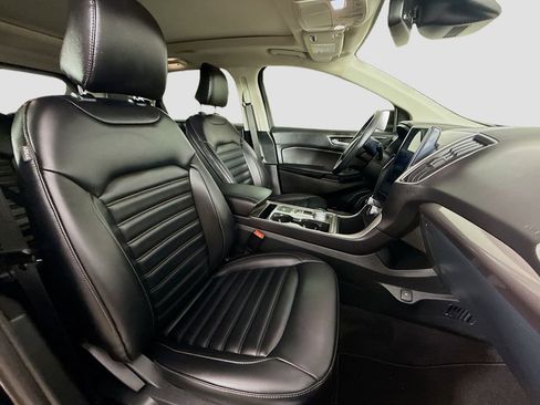 Used 2024 Ford Edge SEL w/ Convenience Package image 17