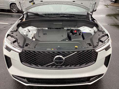 Used 2026 Volvo XC90 B6 Ultra w/ Lounge Package image 36