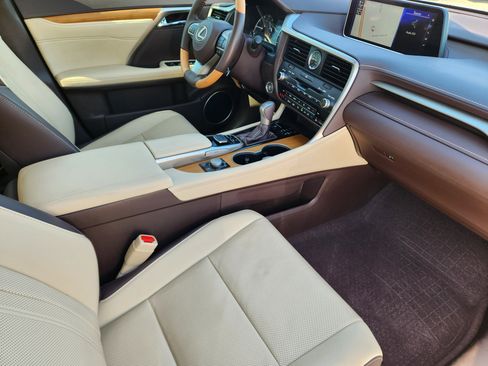 Used 2017 Lexus RX 350 FWD w/ Premium Package image 16