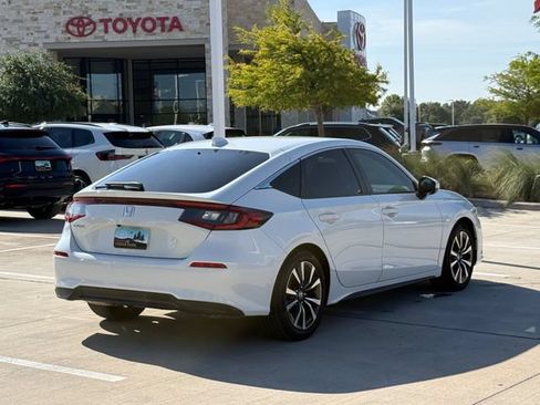 Used 2022 Honda Civic EX-L image 3