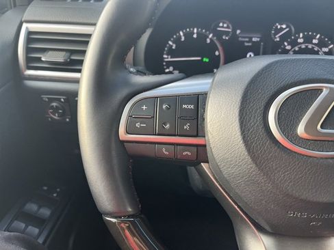 Used 2023 Lexus GX 460 Luxury image 16