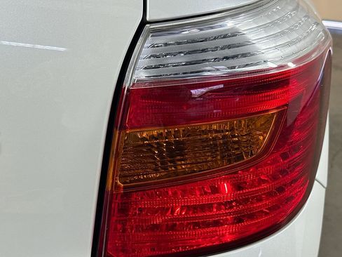 Used 2009 Toyota Highlander Limited image 32