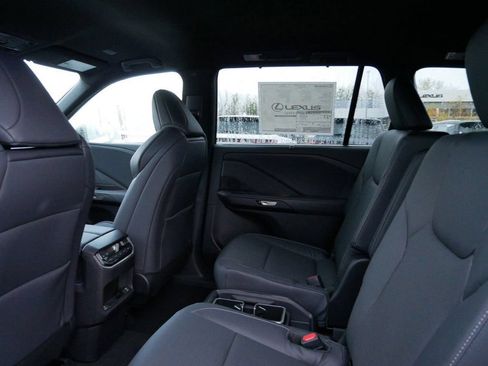 Used 2026 Lexus TX 500h AWD image 11