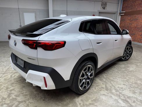 New 2026 BMW X2 xDrive28i w/ Technology Package image 4