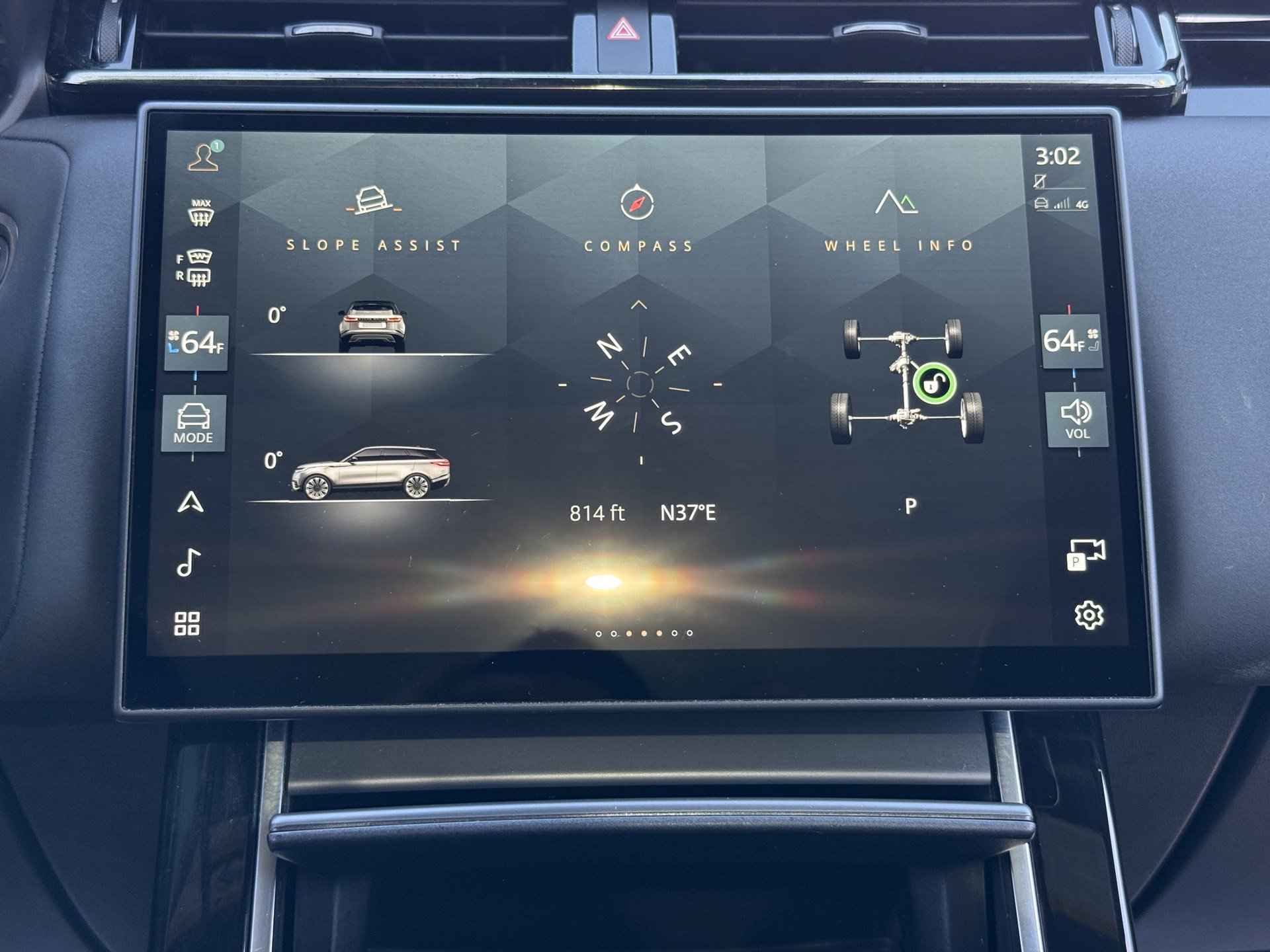 Used 2025 Land Rover Range Rover Velar Dynamic SE AWD/4WD image 17
