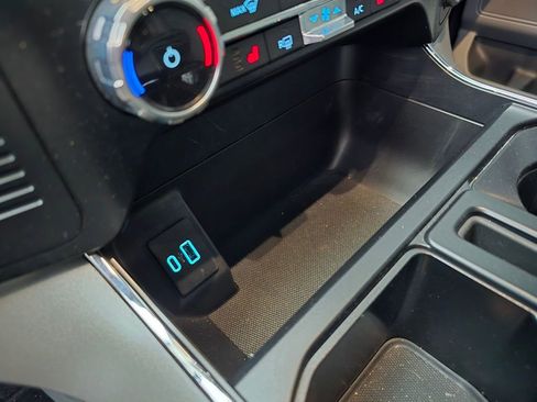 Used 2023 Ford F150 Lightning XLT image 21