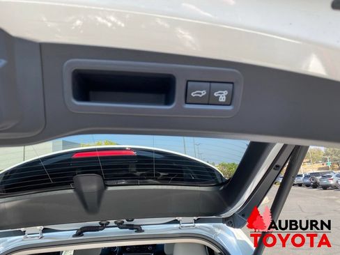 Used 2026 Lexus RX 450h AWD w/ Convenience Package image 13