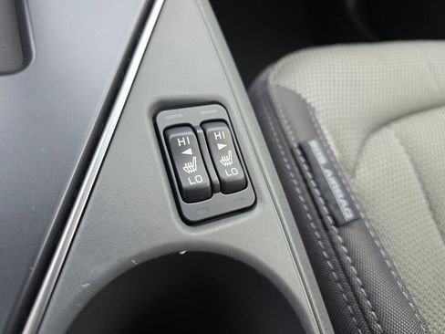 Used 2024 Subaru Crosstrek 2.0i Premium image 28