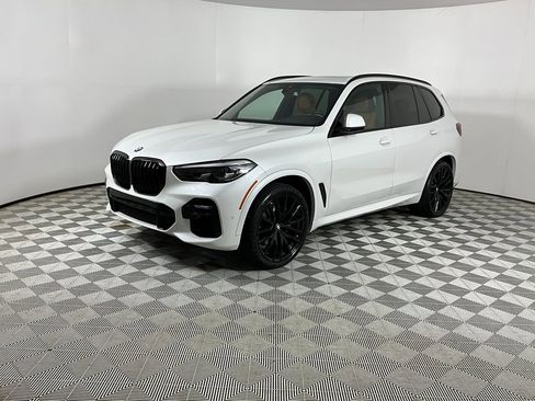 Used 2023 BMW X5 sDrive40i w/ M Sport Package image 1