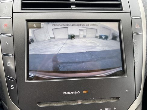 Used 2015 Lincoln MKZ FWD image 44