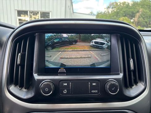Used 2022 Chevrolet Colorado LT w/ Fleet Safety Package RWD image 17