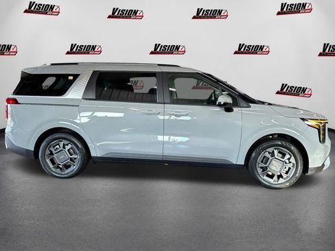 New 2026 Kia Carnival EX image 4