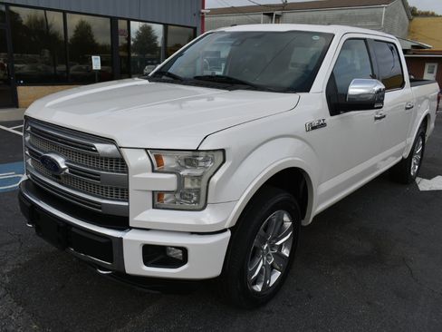 Used 2015 Ford F150 Platinum w/ Equipment Group 701A Luxury image 2