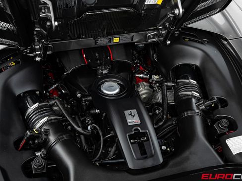 Used 2019 Ferrari 488 Pista Spider RWD image 29