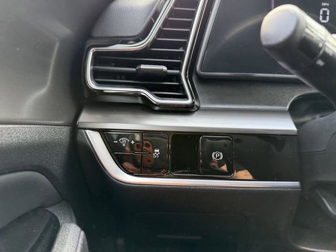 Certified 2024 Kia Sportage EX FWD image 25