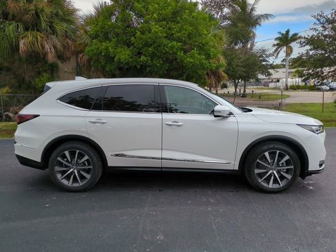 Used 2026 Acura MDX FWD w/ Technology Package image 3
