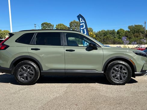 Used 2026 Honda CR-V TrailSport image 3