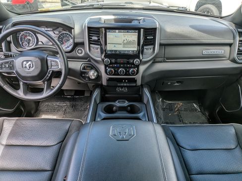 Used 2024 RAM 1500 Laramie AWD/4WD image 16