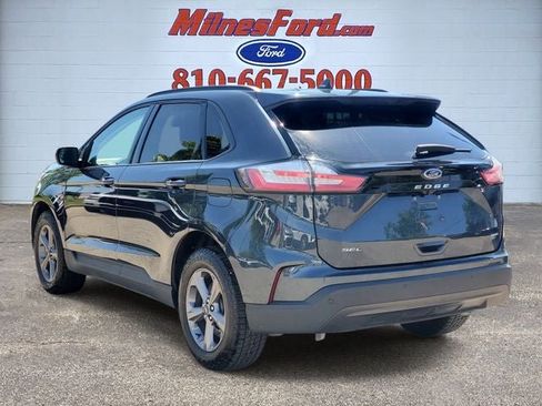 Used 2024 Ford Edge SEL w/ Sport Appearance Package AWD/4WD image 4