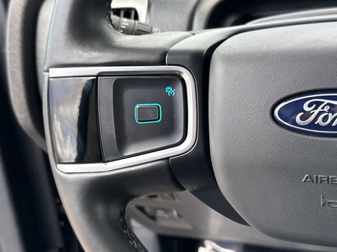 Used 2025 Ford Expedition Active RWD image 16