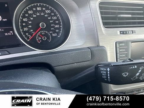 Used 2016 Volkswagen Golf S FWD image 25