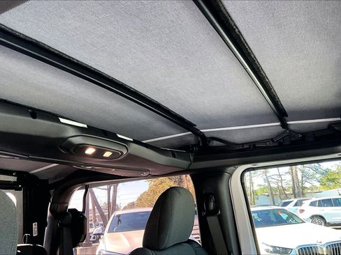 Used 2025 Jeep Wrangler Sport image 12