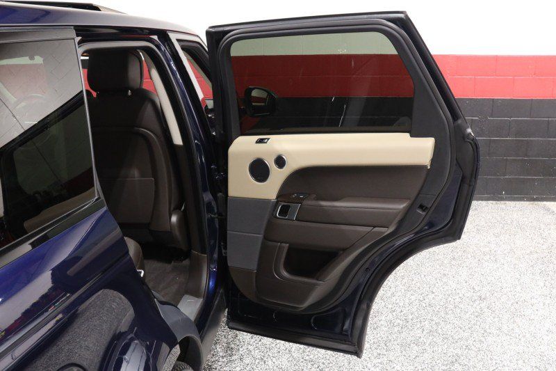 Used 2020 Land Rover Range Rover Sport HSE AWD/4WD image 50