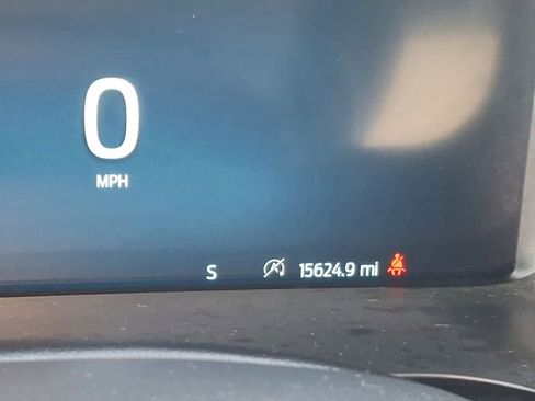 Certified 2025 Ford F150 XLT w/ Equipment Group 301A Standard image 19