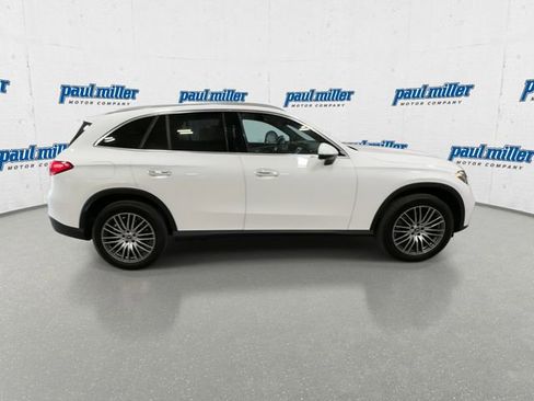 Used 2023 Mercedes-Benz GLC 300 4MATIC image 12