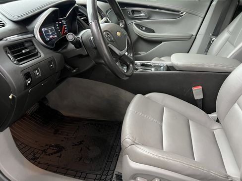 Used 2019 Chevrolet Impala LT w/ Sunroof and Spoiler Package image 14