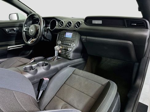 Used 2017 Ford Mustang Convertible RWD image 28