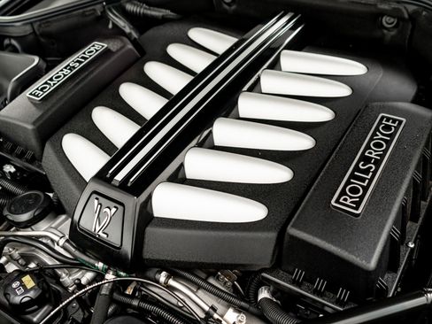 Used 2019 Rolls-Royce Wraith image 51