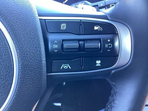 Certified 2025 Kia Sportage SX Prestige AWD/4WD image 21