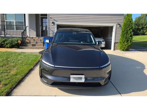 Used 2026 Tesla Model Y Long Range AWD/4WD image 6