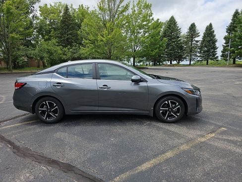Used 2024 Nissan Sentra SV w/ All-Weather Package FWD image 7