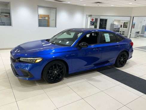 Used 2024 Honda Civic Sport image 4