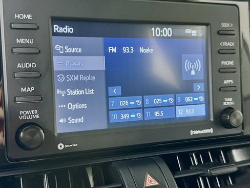 Used 2021 Toyota RAV4 XLE FWD image 28