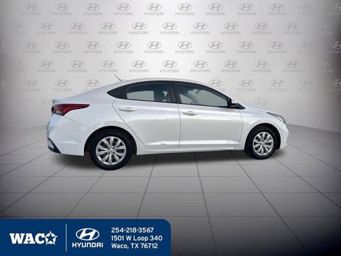 Used 2018 Hyundai Accent SE image 13
