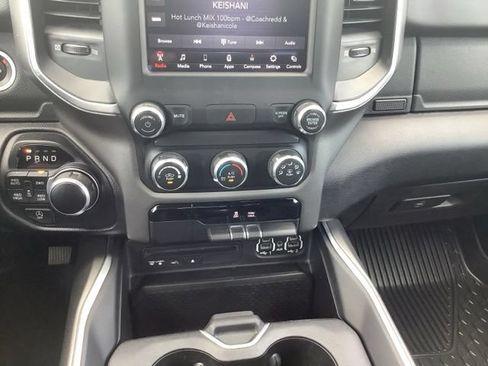 Used 2019 RAM 1500 Big Horn AWD/4WD image 32