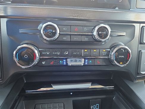 New 2025 Ford F250 Lariat w/ Lariat Ultimate Package image 15