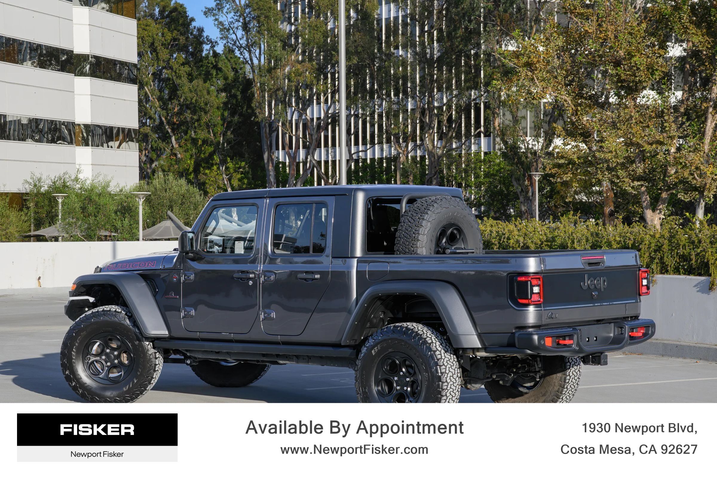Used 2024 Jeep Gladiator Rubicon w/ Safety Group AWD/4WD image 27