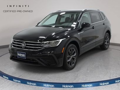 Used 2023 Volkswagen Tiguan SE w/ Panoramic Sunroof Package