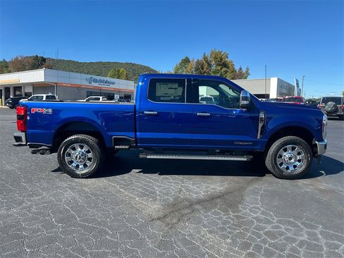 New 2026 Ford F350 Lariat w/ Chrome Package image 4
