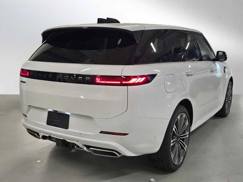 New 2026 Land Rover Range Rover Sport Dynamic SE image 5