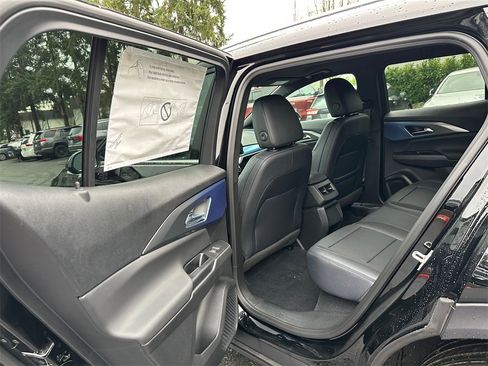 New 2026 Chevrolet Equinox EV LT image 16