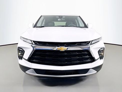 Used 2023 Chevrolet Blazer LT w/ Driver Confidence Package image 4