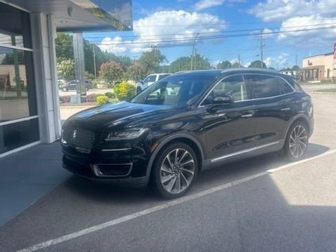Used 2019 Lincoln Nautilus Reserve FWD image 2