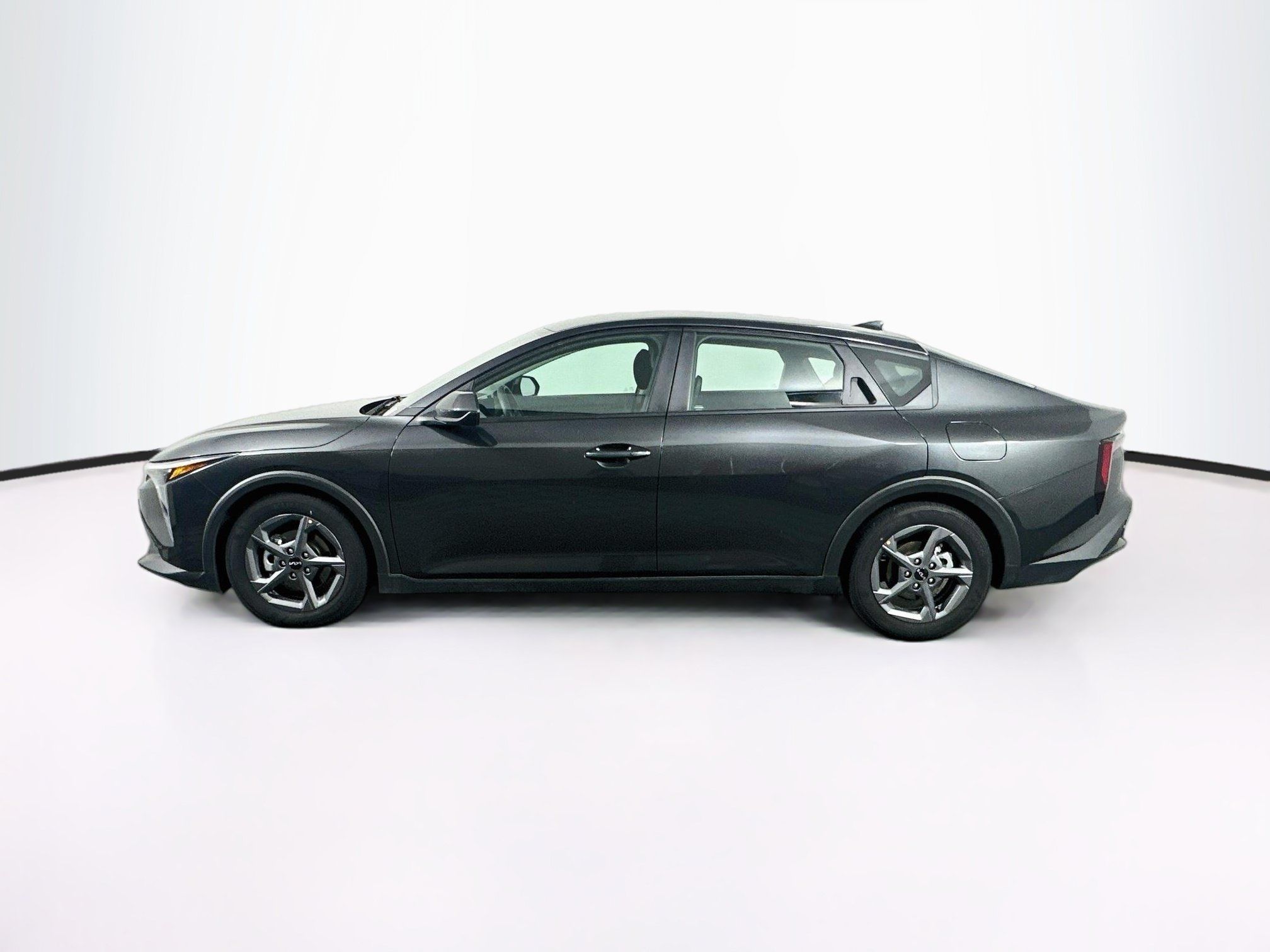 Used 2025 Kia K4 FWD image 4
