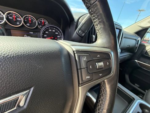 Used 2021 Chevrolet Silverado 1500 LT Trail Boss w/ Convenience Package II AWD/4WD image 20