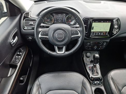 Used 2019 Jeep Compass Limited AWD/4WD image 11